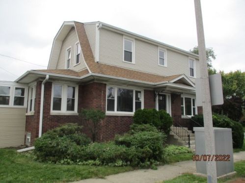 848 Ridgeland Ave, Oak Park, IL 60302-1440