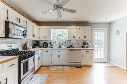 200 Kerry Dr, Big Canoe GA  30143-8378 exterior