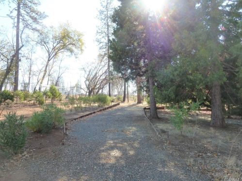 1348 Manhattan Dr, Paradise CA 95969 exterior