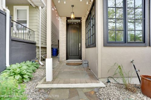 1034 2nd Ave, Tinton Falls NJ  07712-5834 exterior