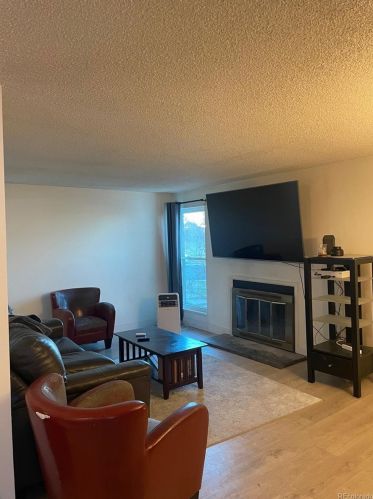 15202 Hampden Cir, Denver, CO 80014-4063