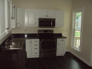 492 Wyandotte Ave, Columbus OH  43202-3141 exterior