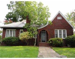 233 52nd St, Savannah, GA 31405-3404