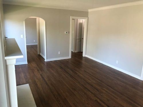 4937 Calmont Ave, Fort Worth, TX 76107-5316