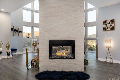 1652 Gladys Dr, Glendale CA  91206-1616 exterior