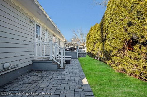 1400 Cp Ave, Tinton Falls NJ 07712-4803 exterior