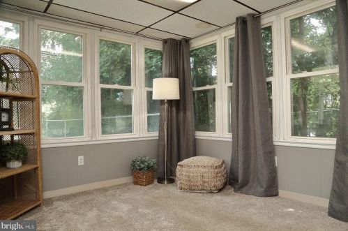 59 Pilgrim Dr, Lancaster PA  17603-6450 exterior