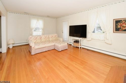 48 Suncrest Ave, Paterson NJ  07508-2443 exterior