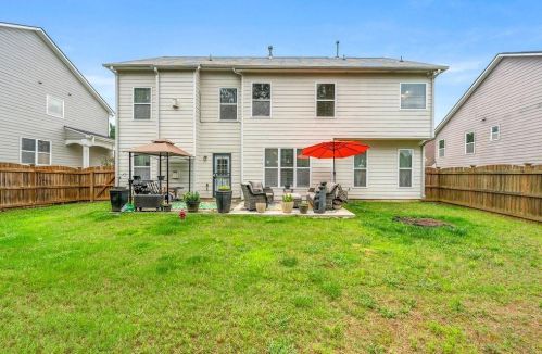 1435 Lakeboat Way, Atlanta GA  30331-8913 exterior