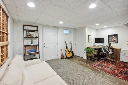 445 Clifton Rd, Atlanta GA  30307-1705 exterior