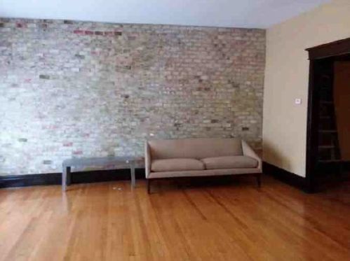 4629 Prairie Ave, Chicago, IL 60653-3901