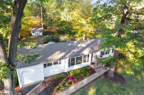 26 Misty Mountain Rd, Dover NJ  07869-4729 exterior