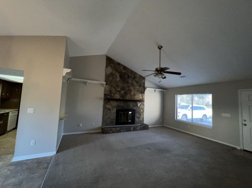207 Road Runner Ct, Ladson, SC 29456-5424
