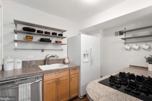 1023 Carson St, Silver Spring MD 20901-1814 exterior