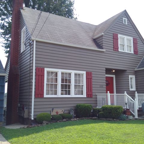 2328 Broad St, Parkersburg, WV 26101-2820