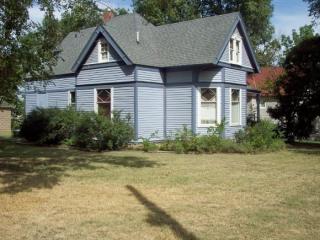 324 8th St, Fort Larned National History, KS 67550-2505