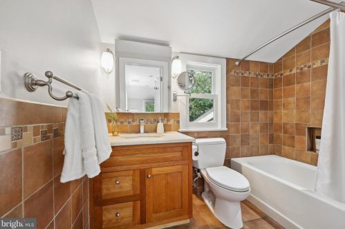 30 Robert Rd, Princeton NJ  08540-5333 exterior