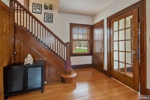 414 Godwin Ave, Ridgewood, NJ 07450-3623