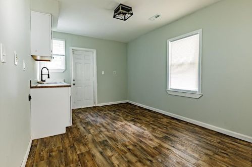1361 Byrere Ter, Atlanta GA  30310-3927 exterior