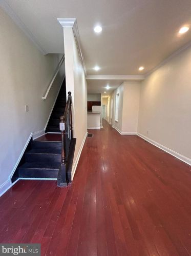 2229 17th St, Philadelphia, PA 19132-4404