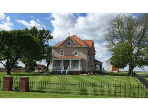 1804 Hampshire Rd, Maroa, IL 61756-9029