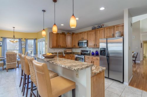 1115 Bent Tree Trails Dr, Fenton, MO 63026-2348