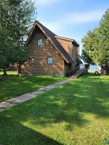 5321 Shady Ln, Duluth, MN 55811-9732