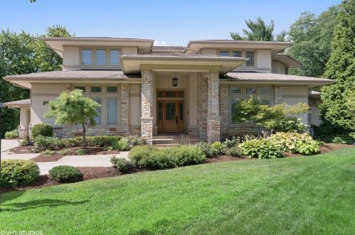 625 Bowling Green Ct, Naperville, IL 60563-2407