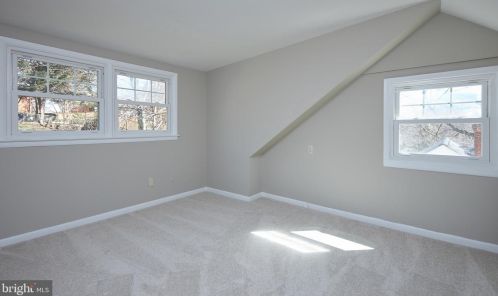 221 Dl Dr, Silver Spring MD 20910-1501 exterior