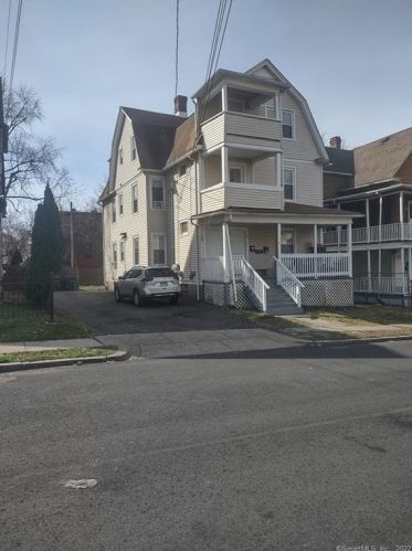 29 Adelaide St, Hartford, CT 06114-1802