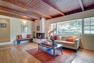 7881 Flight Pl, Los Angeles, CA 90045-3129