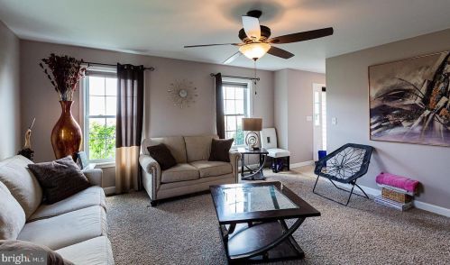 2355 View Rd, Lancaster PA  17602-1844 exterior