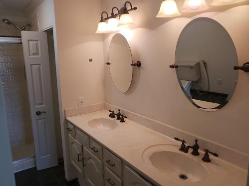 502 Ansley Villa Dr, Atlanta GA  30324-4813 exterior