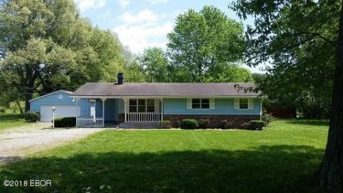 804 Pell Rd, Shady Grove, IL 62910-2708