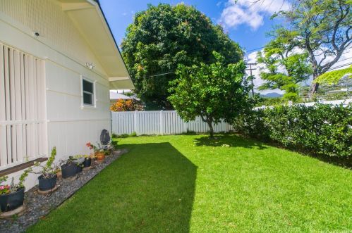 1158 Kealaolu Ave, Honolulu HI  96816-5419 exterior