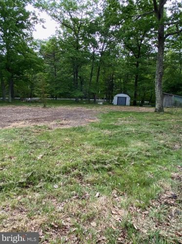 33 Blueberry Ln, Franklin WV  26807-8053 exterior