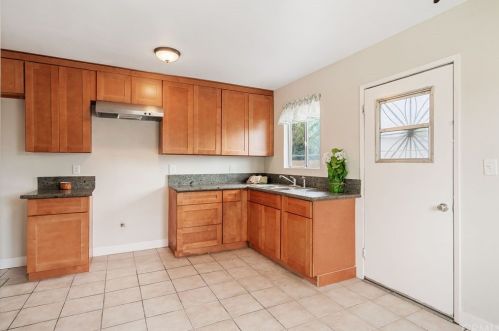 515 Western Ave, Redlands, CA 92374-3066