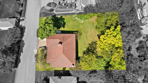 605 Duss Ave, Rochester, PA 15074-1233