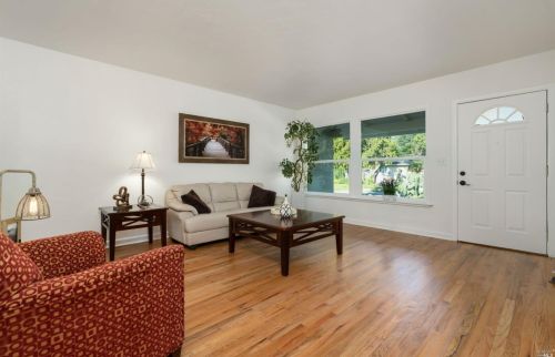 1354 Kelly Dr, Sebastopol, CA 95472-4850