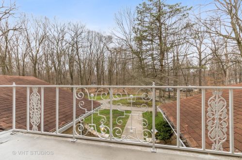 3155 Deerfield Rd, Bannockburn IL  60015-3768 exterior