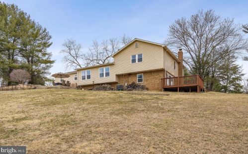 17404 Rocky Gorge Ct, Silver Spring MD 20905-5123 exterior