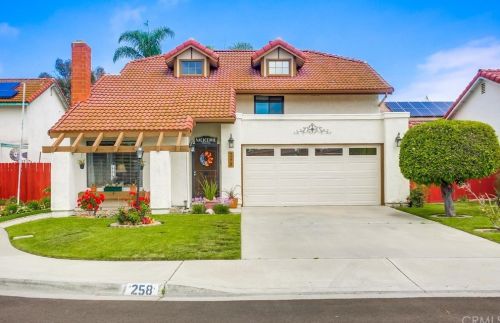258 Hyacinth Way, Oceanside, CA 92057-6647