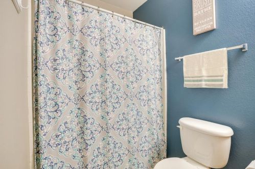 4856 Parkview Hills Ln, Fort Worth TX  76179-4179 exterior