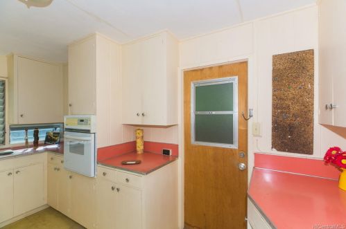 1029 Makaiwa St, Honolulu HI  96816-5403 exterior