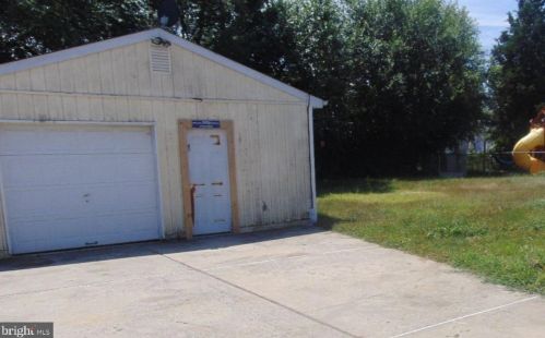 30 Washington Ave, Beverly, NJ 08010-2015