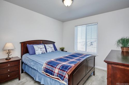 21829 Layton Dr, Aurora CO 80015-4701 exterior