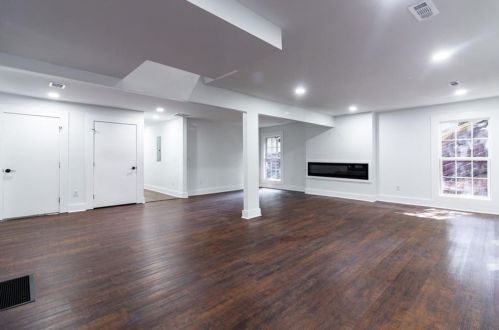 2278 Drew Vly Rd, Atlanta GA  30319-3977 exterior