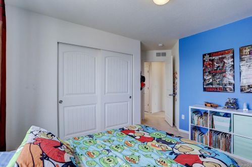 5037 Addison Way, Aurora CO 80016-5390 exterior