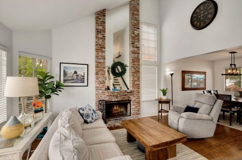 4703 Crestmont Pl, Oceanside, CA 92056-6625