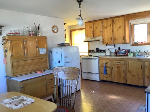 75 Cleaves Rd, Presque Isle, ME 04769-7012